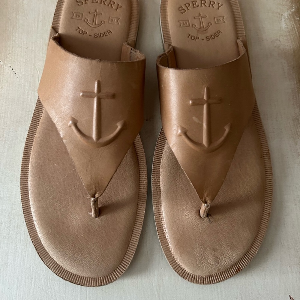 Sperry Tan Sandals with Anchor Design and Comfort Footbed